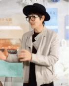 17211893015166250331214287.gif