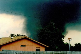 960px-Jarrell_tornado_1997.jpg
