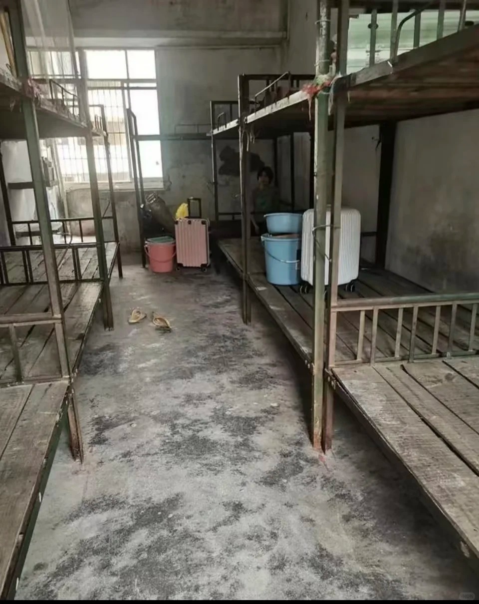 这重点高中宿舍对成绩有影响吗？_1_趣事杂谈_来自小红书网页版.jpg